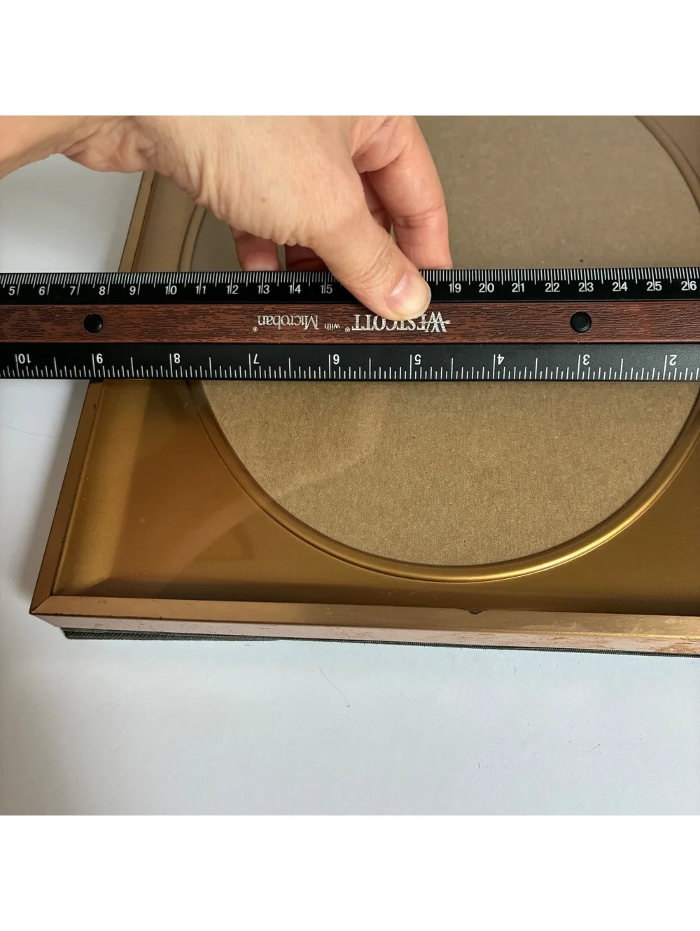 Vintage Gold Metal Picture Frame 11x9 Oval Opening Mid Century Tabletop Wall